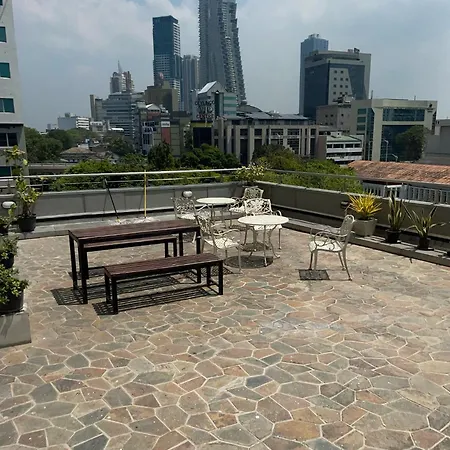 Iceland Residencies Colombo Exterior photo